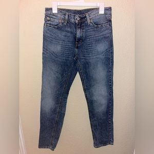Men’s blue jeans